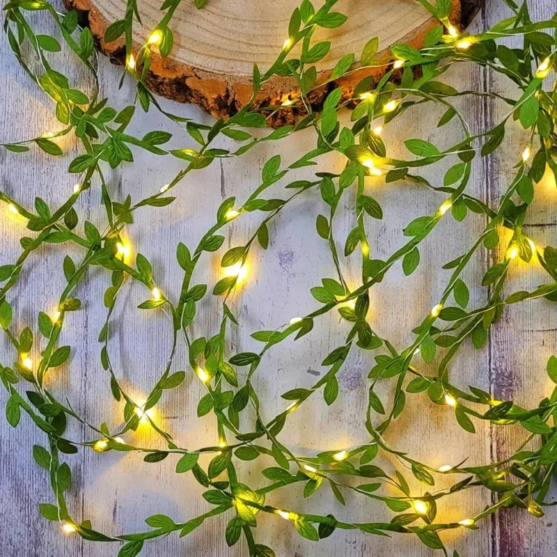2025 New Christmas Solar Fairy Lights 50/100/150LED Artificial Green Leaf String Lights for Tree Decor Holiday Party Garland