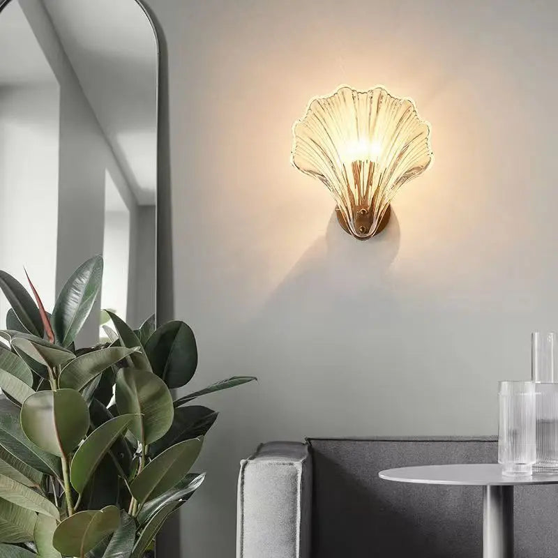 Light Luxury Bedroom Bedside Small Chandelier Window Entrance Bar Lighting Modern Personality Single-head Shell Glass Chandelier