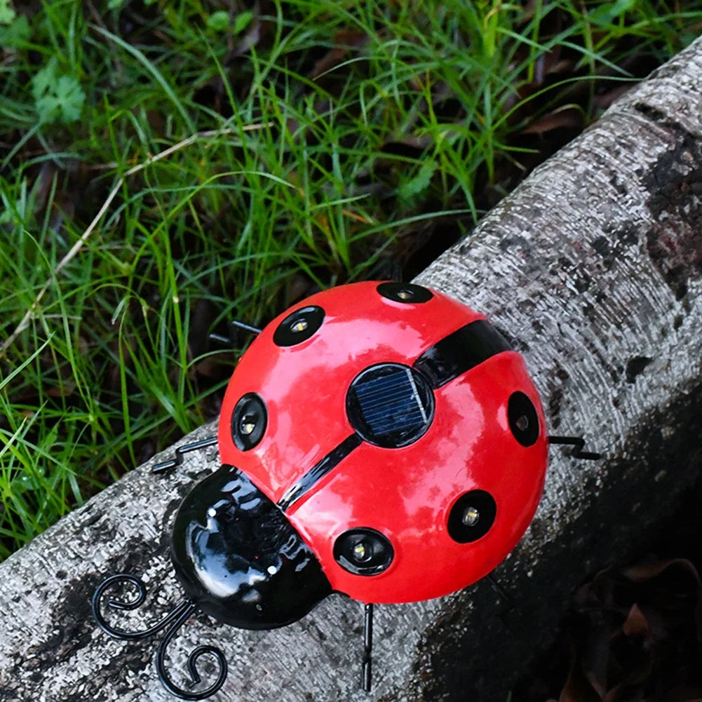 1Pcs Ladybug Ornament IP65 Waterproof Lifelike Metal Ladybug Outdoor Hanging Beetle Solar Light Front Porch Backyard Decoration